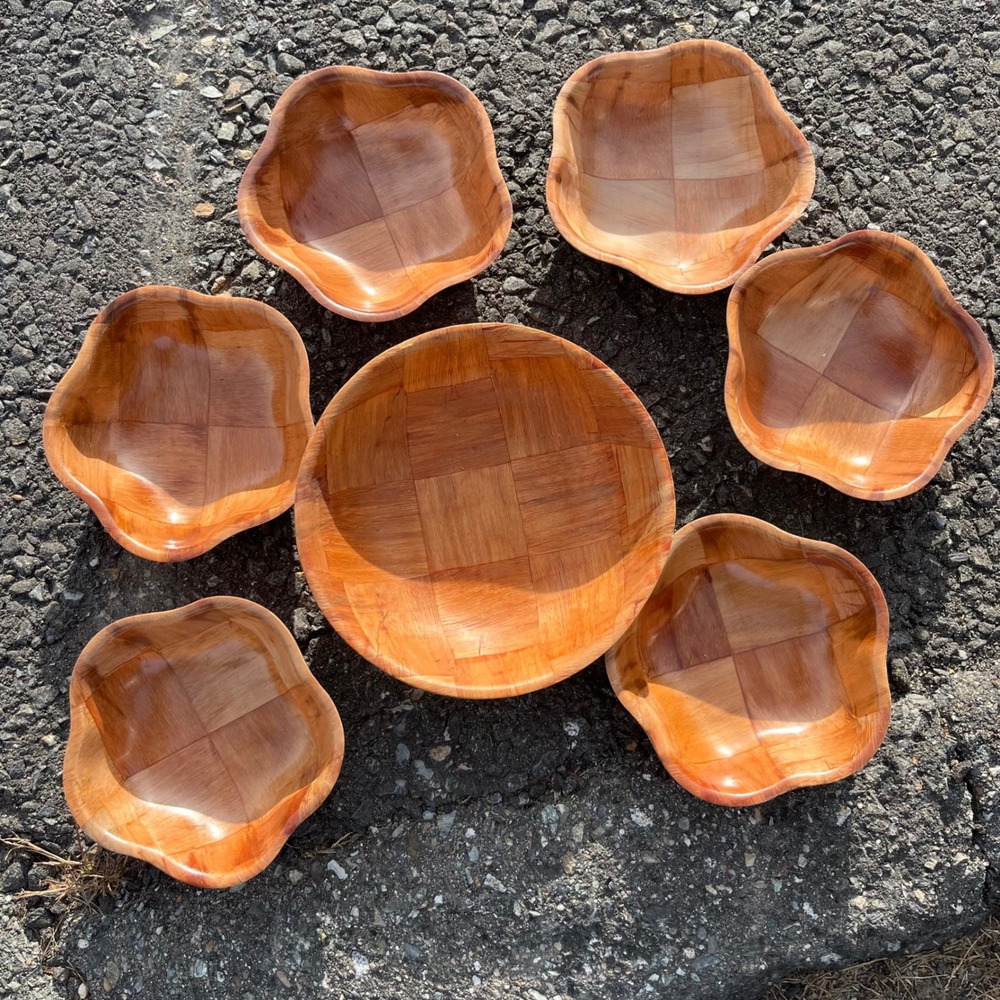 Vintage Woven Wood Salad Bowl Set 7 Piece Scalloped Flower Edge Brown Wovenware